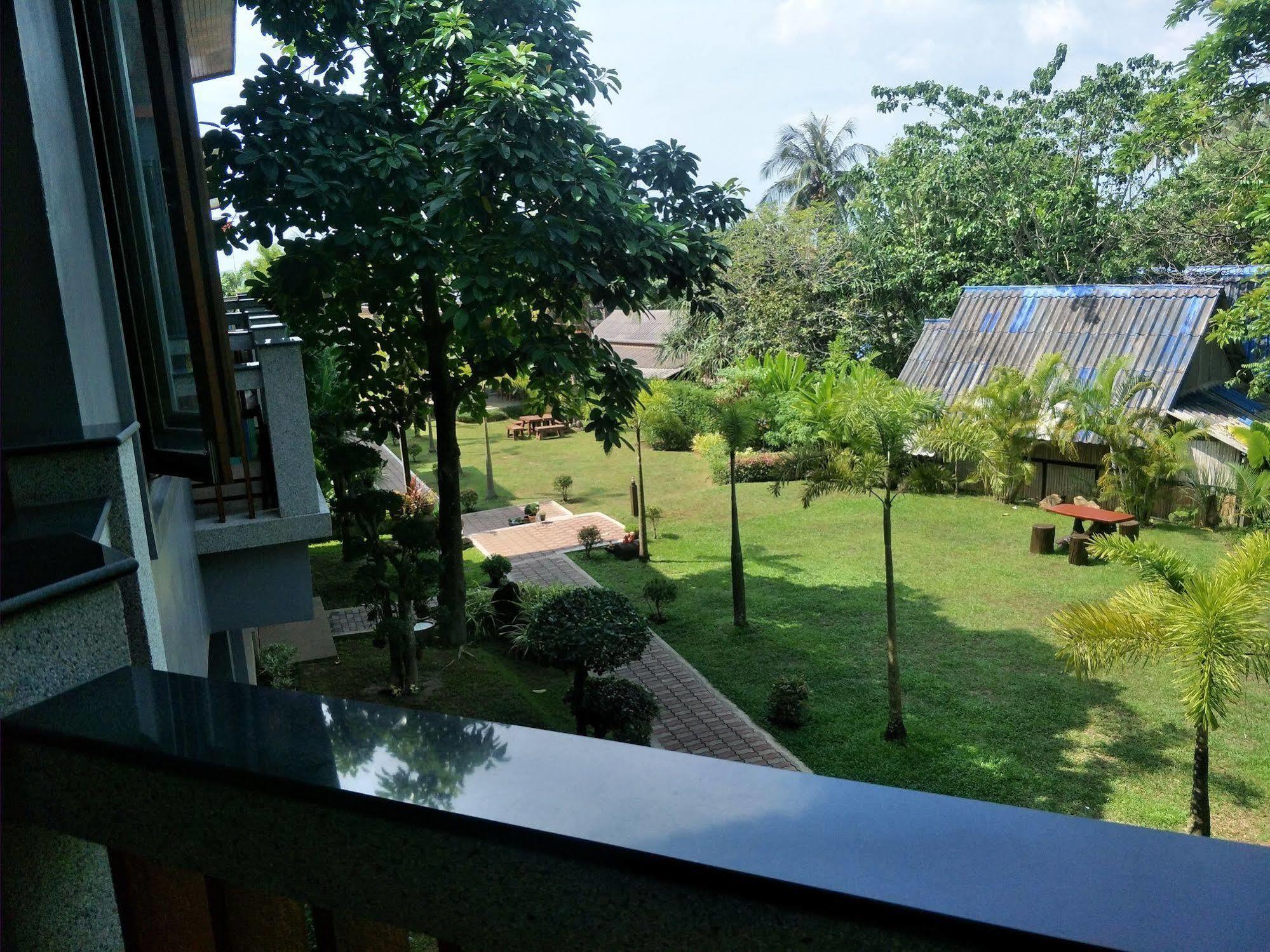 Lanta Intanin Resort - Sha Extra Plus Ko Lanta Kültér fotó
