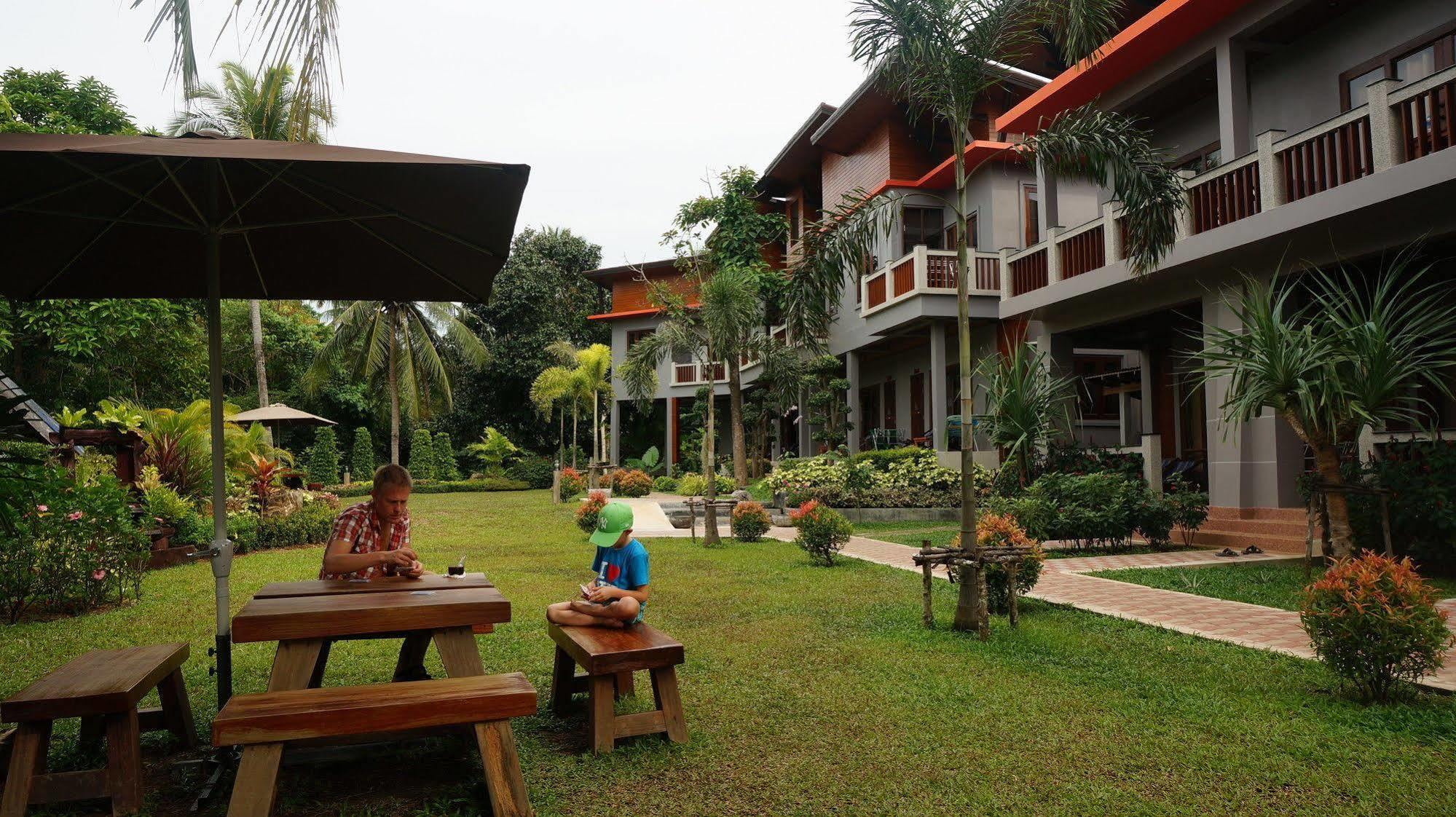 Lanta Intanin Resort - Sha Extra Plus Ko Lanta Kültér fotó